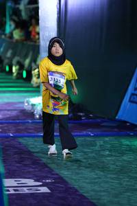 BIB: 3135
                            <button type="button" onclick="openModal(26221940)" class="btn btn-primary btn-sm float-right btn-popup" data-toggle="modal" data-target=".modal-high-quality">
                        <i class="fas fa-shopping-cart"></i> Add to Cart
                    </button>
                                            <button type="button" onclick="isThisMe(26221940, true)" class="btn btn-success btn-sm float-right btn-popup btn-isme hidden" data-toggle="tooltip" data-placement="bottom" title="นี่คือรูปของคุณใช่ไหม คลิกที่นี่เพื่อเอาเข้าอัลบั้ม">
                        <i class="fas fa-plus"></i> Add to album
                    </button>
                    <button type="button" onclick="isThisMe(26221940, false)" class="btn btn-warning btn-sm float-right btn-popup btn-isnotme hidden">
                        <i class="fas fa-ban"></i> Remove from album
                    </button>